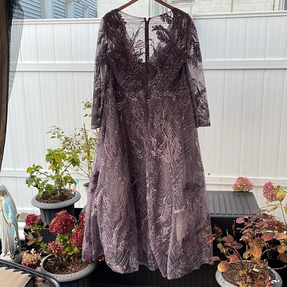 Mac Duggal - Aubergine Embellished Wrap Over 3/4 Sleeve Dress Size 18 - Picture 11 of 17